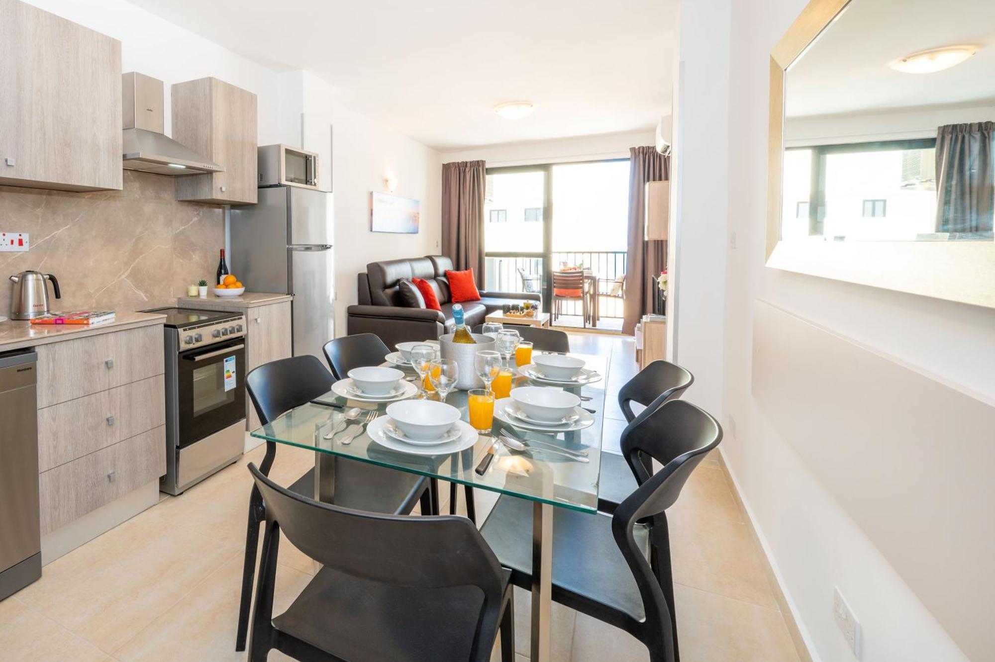 Sea Bliss Apartments With Terrace Just Off Seafront In St Paul'S Bay - By Getawaysmalta Bahía de San Pablo Exterior foto